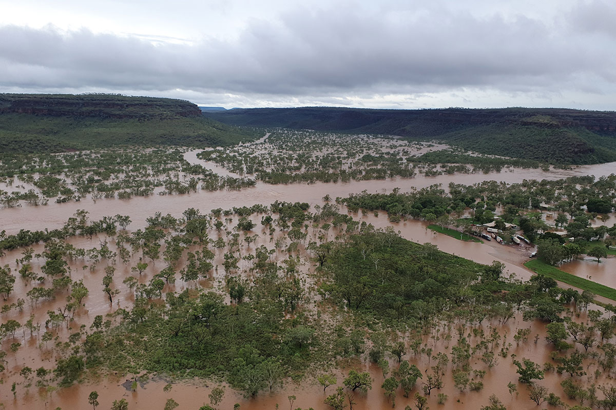 Water Resources Division respond to Victoria River flood