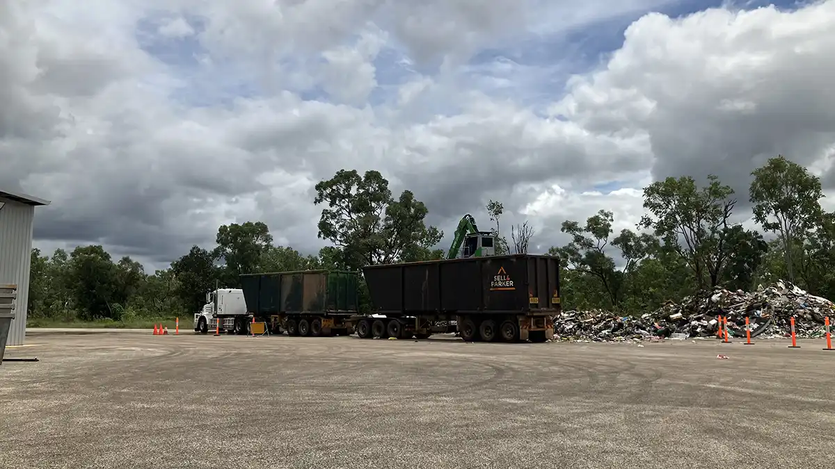The temporary waste transfer station is up and running – supporting Katherine residents in their flood recovery.